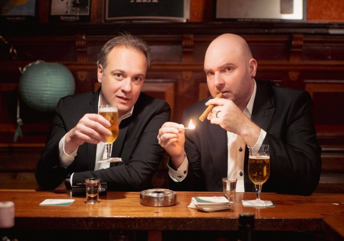 Windischeschenbach. Veranstalter Futura 87 lädt in Windischeschenbach, Mehrzweckhalle, zu einem politisch-satirischen Bühnenprogramm ein, das mit scharfen Pointen und klarem Blick auf die deutsche Seele überzeugt. Das Ticket gibt es auf okticket.de.