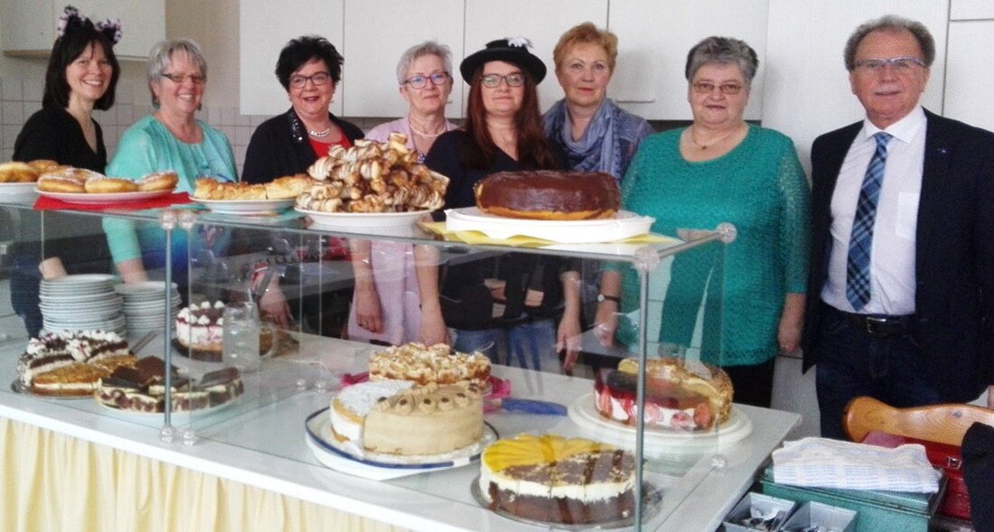 Pressath. Ein Jahr mussten die Pressather auf das Faschingskaffeekränzchen im AWO-Heim verzichten – heuer freuten sie sich umso mehr auf Kaffee, nette Gesellschaft und Kuchen schlemmen.  Der Einladung zum Faschingskaffeekränzchen [&hellip;]
