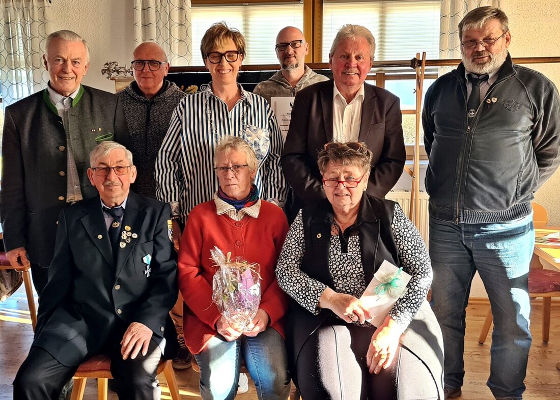Weiden. Die Kameradschaft Technische Truppen wählte ihre Vorstandschaft für drei Jahre, Josef Lang führt erneut. Mitglieder wurden für langjährige Treue und Verdienste geehrt.