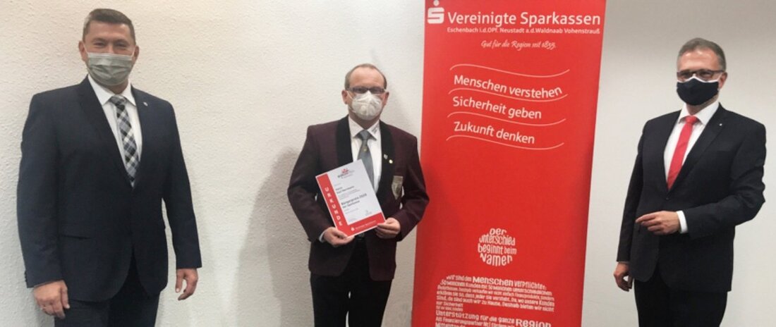 Pleystein. Karl Herrmann hat DIE Stimme: Er macht den Männergesangsverein fit, als Stadionssprecher Stimmung und ist auch sonst ein verlässlicher Zeitgenosse.  Karl Herrmann ist seit 41 Jahren aktiv im „Männergesangverein [&hellip;]