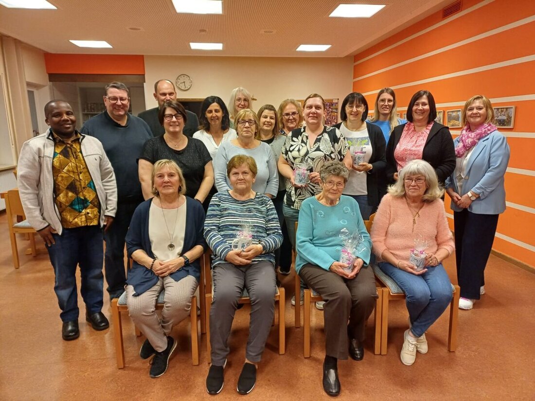 Eslarn. Im Pfarrheim St. Marien zog der katholische Frauenbund Bilanz: gelebter Glaube, starke Gemeinschaft und viele Initiativen prägten das Jahr; Neuwahlen, Ehrungen und ein Ausblick auf 2026 setzten Akzente.