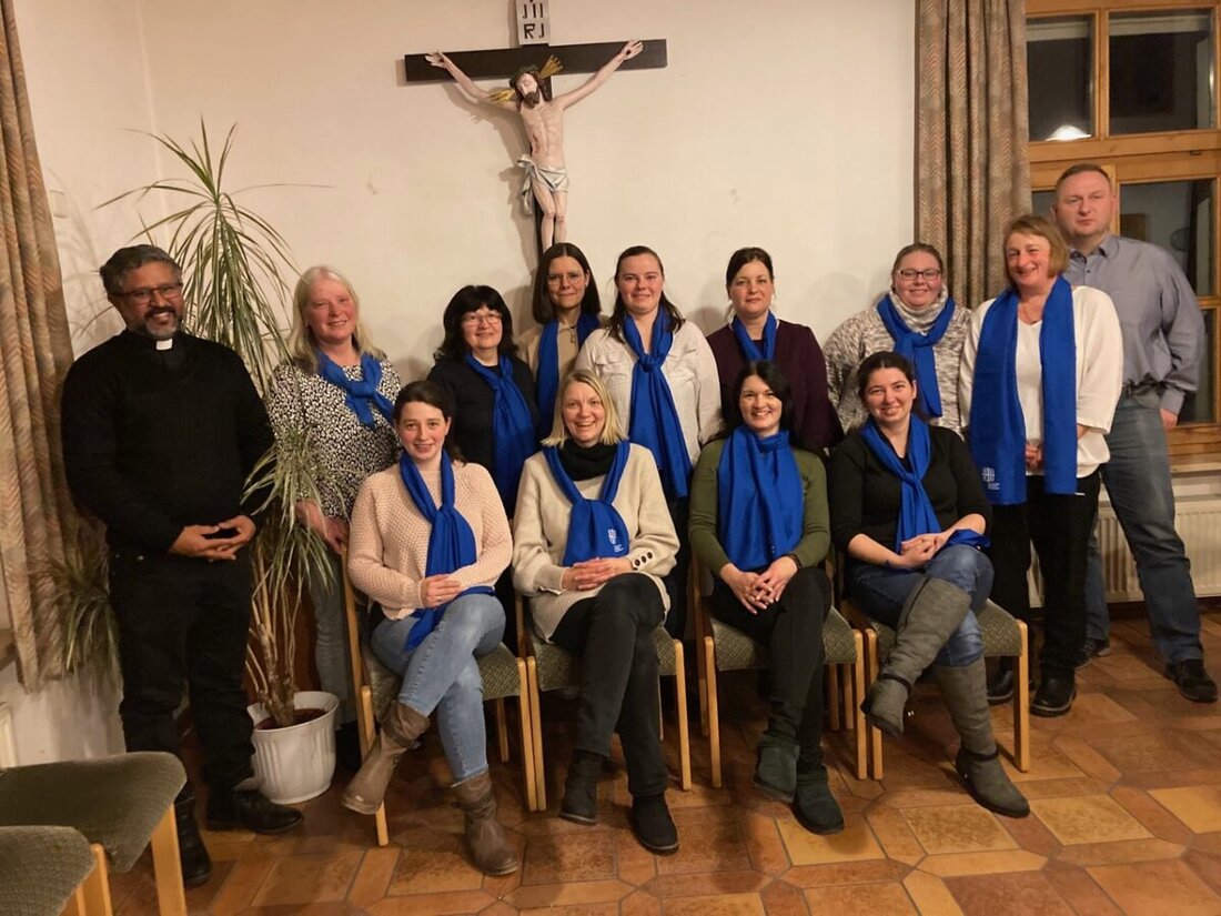 Leuchtenberg. Der Katholische Frauenbund setzt ein Zeichen: neun neue Mitglieder wurden begrüßt, der Stand wuchs auf 42. Pater und Vizebürgermeister lobten die Frauen, zu den kommenden Terminen sind alle eingeladen.