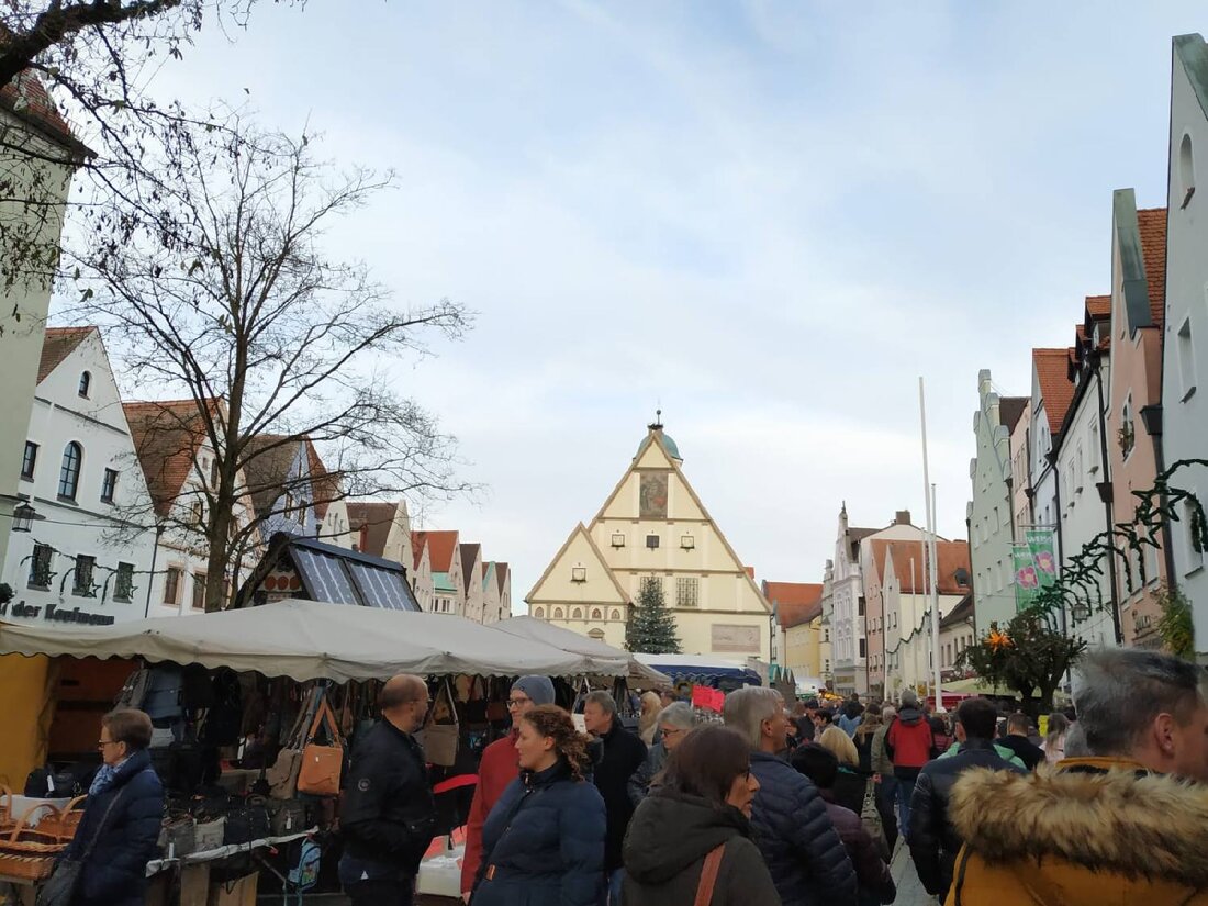 Weiden. Einige Veranstaltungen in Weiden werden aufgrund des Corona-Virus aktuell abgesagt. Vor dem Hintergrund der aktuellen Entwicklung um die Ausbreitung des Corona-Virus findet der für Sonntag den 15.03.2020 geplante Jahrmarkt [&hellip;]
