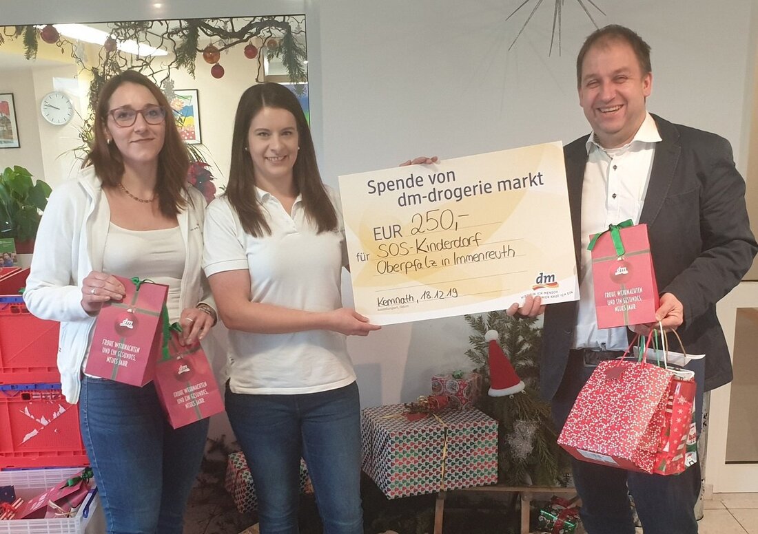 Kemnath. Im Dezember 2019 veranstaltete der dm-drogerie markt in Kemnath die Aktion Wunschbaum zugunsten des SOS-Kinderdorf Oberpfalz/Immenreuth – und das erfolgreich.  Bei der Aktion Wunschbaum standen fertig gepackte Weihnachtsgeschenke im [&hellip;]