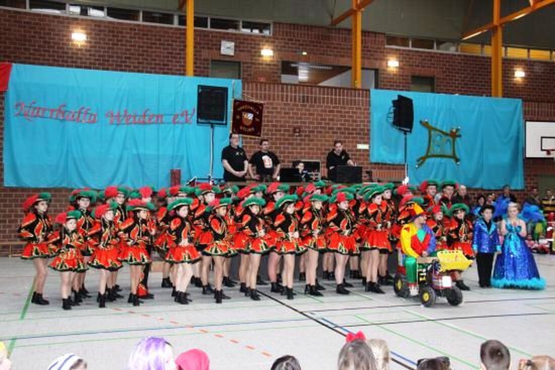 Weiden. Nachdem die Mehrzweckhalle als Notunterkunft herhalten muss, ist die Narrhalla der Stadt Weiden jetzt auf der Suche nach einer anderen Halle für Faschingsbälle. Hier der Brief von Präsident Gerhard [&hellip;]