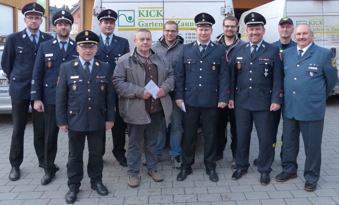 Luhe-Wildenau. Es waren harte Zeiten für die Feuerwehren – zur Weihnachtszeit ermöglicht Johann Kick ihnen eine kleine Wiedergutmachung.  Harte Einsatzwochen haben die drei Feuerwehren der Marktgemeinde und das THW Weiden [&hellip;]