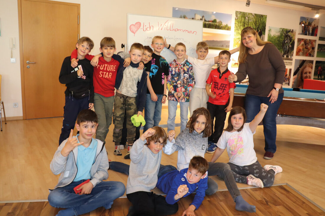 Burglengenfeld. Die "1. Kinderkonferenz" wurde mit 250 Euro für ihre Ideen zur Demokratieprämie 2025 ausgezeichnet. Kinder planten bei der zweiten Konferenz die Nutzung des Preisgeldes für ihren Jugendtreff.