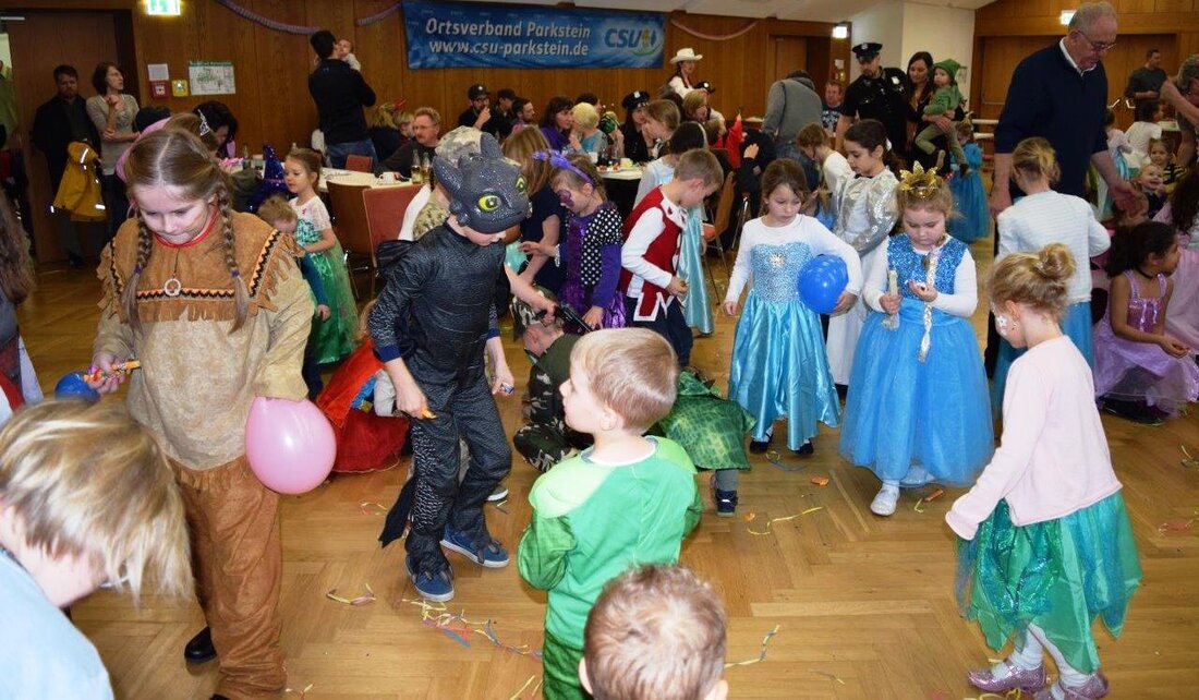 Parkstein. Jedes Jahr ein Fest für die ganze Familie. Beim traditionellen Kinderfasching in Parkstein feiern jung und alt zusammen.  Ausgelassen feierten die kleinen Polizisten, Feen und Indianer den diesjährigen Kinderfasching der [&hellip;]