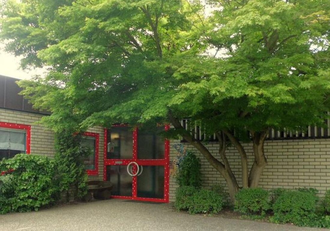 Weiden. Jetzt kann es endlich losgehen: Die Stadtbau GmbH will nahe dem Stockerhutpark in Weiden einen Ersatzbau für das “Kinderhaus Kreuz Christi” bauen.  Die Stadt Weiden hat positiven Bescheid zum [&hellip;]