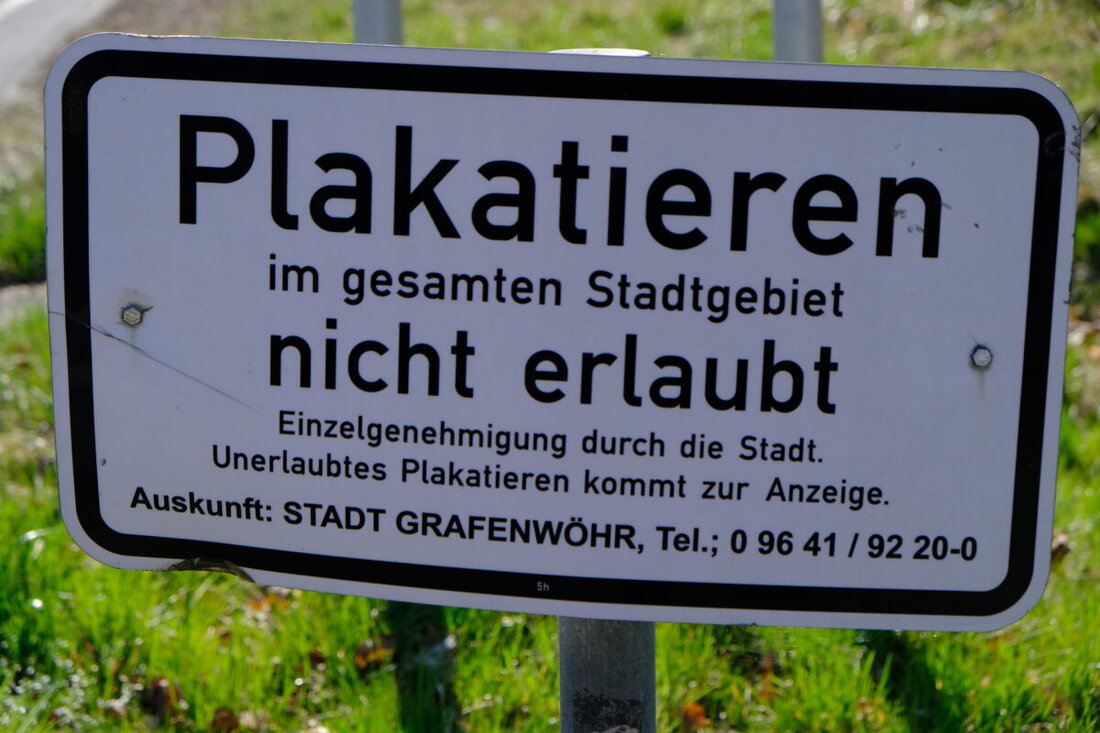 Kirchenthumbach. Die Marktgemeinde möchte über eine neue Verordnung die Plakatflut eindämmen, um Ordnung zu schaffen und das Ortsbild zu schützen. Zusätzlich lehnt sie eine Strombündelausschreibung ab und sucht nach günstigeren Marktangeboten.