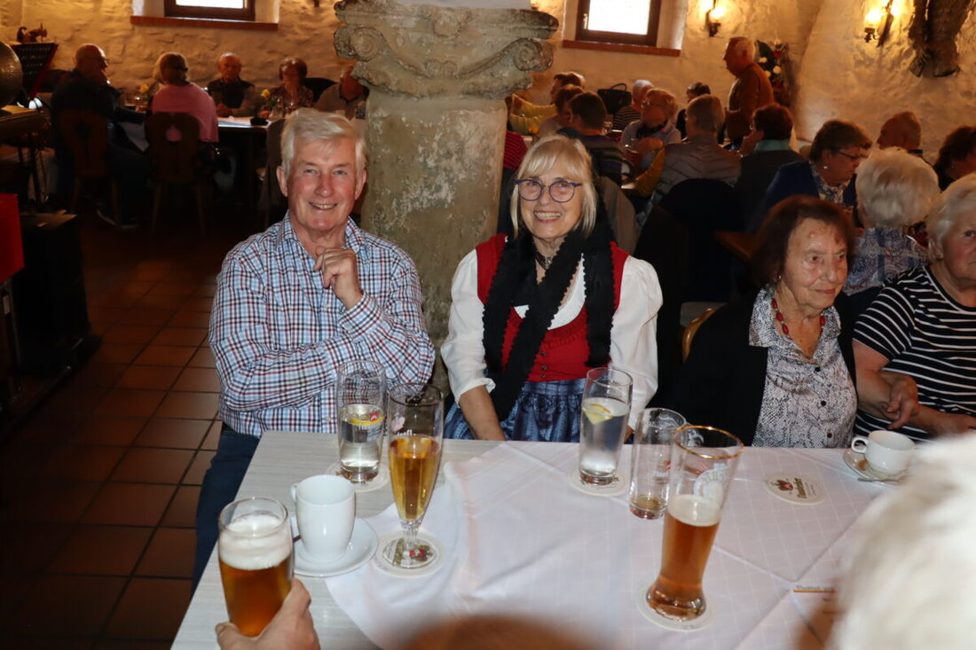 Burglengenfeld. Die Kirwafeier des Seniorenbeirats was nicht nur in Sachen Geselligkeit ein voller Erfolg, die Veranstaltung erfüllte sogar noch einen wohltätigen Zweck.