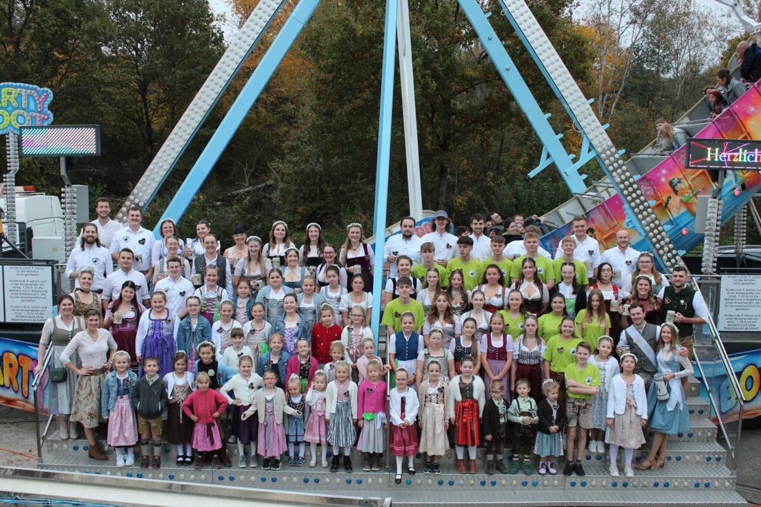 Weiherhammer. Der Kirwaverein präsentierte in seiner Jahreshauptversammlung am 6. April erfolgreiche Initiativen und Umweltaktionen, darunter die Pflanzung von 1.550 Bäumen. Mit 286 Mitgliedern und der Einführung einer Weinlaube setzte der Verein neue Maßstäbe im Umweltschutz und Gemeinschaftsengagement.