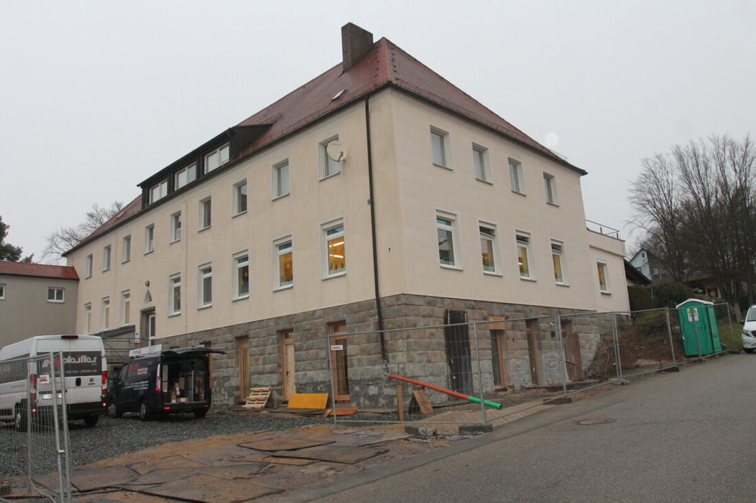 Eslarn. Der Marktgemeinderat hat in seiner Sitzung am Dienstag den am 27. November von der Kirchenverwaltung der Pfarrei Mariä Himmelfahrt beschlossenen Haushaltsplan 2025 für die Kindertagesstätte St. Elisabeth einstimmig gebilligt. 