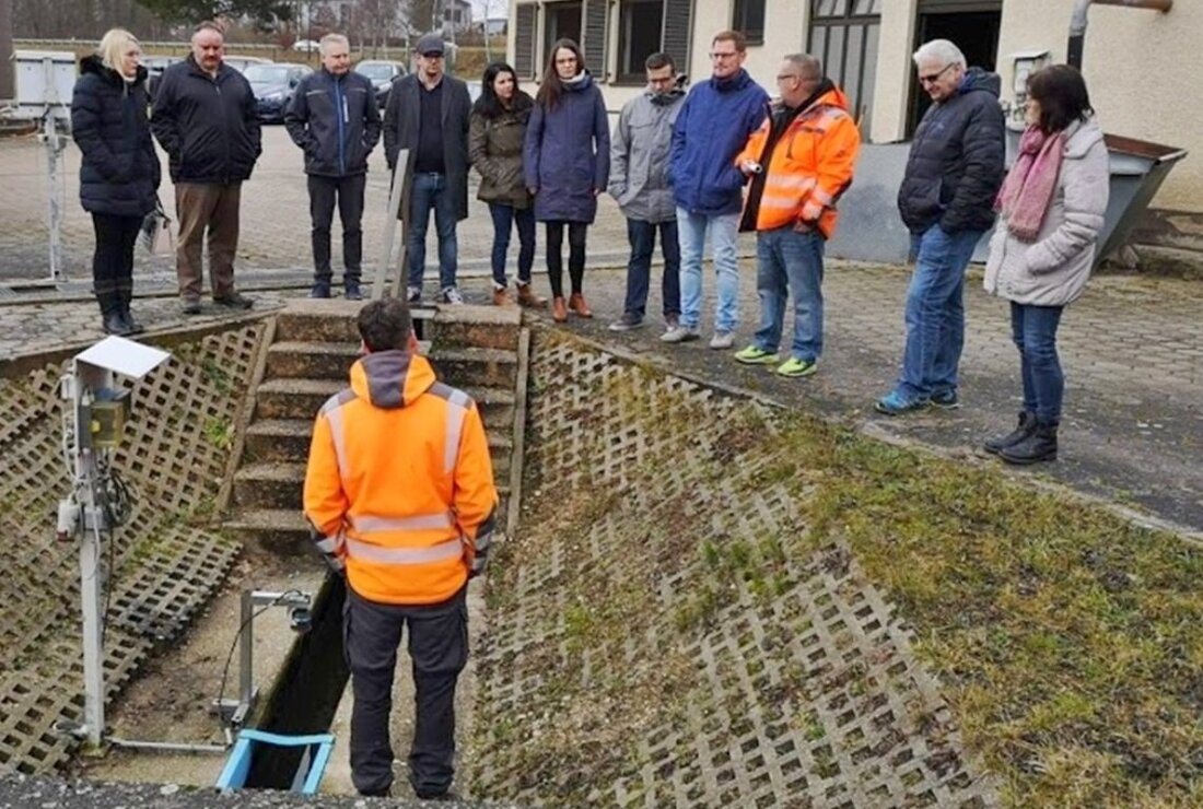Kirchenthumbach. 40 Jahre haben ihre Spuren an der Kläranlage hinterlassen. Wo gibt es Sanierungsbedarf?  Ein engagiertes Team um Klärwärter Torsten Goss und seinen Stellvertreter Jürgen Adelhardt macht in der Kirchenthumbacher [&hellip;]