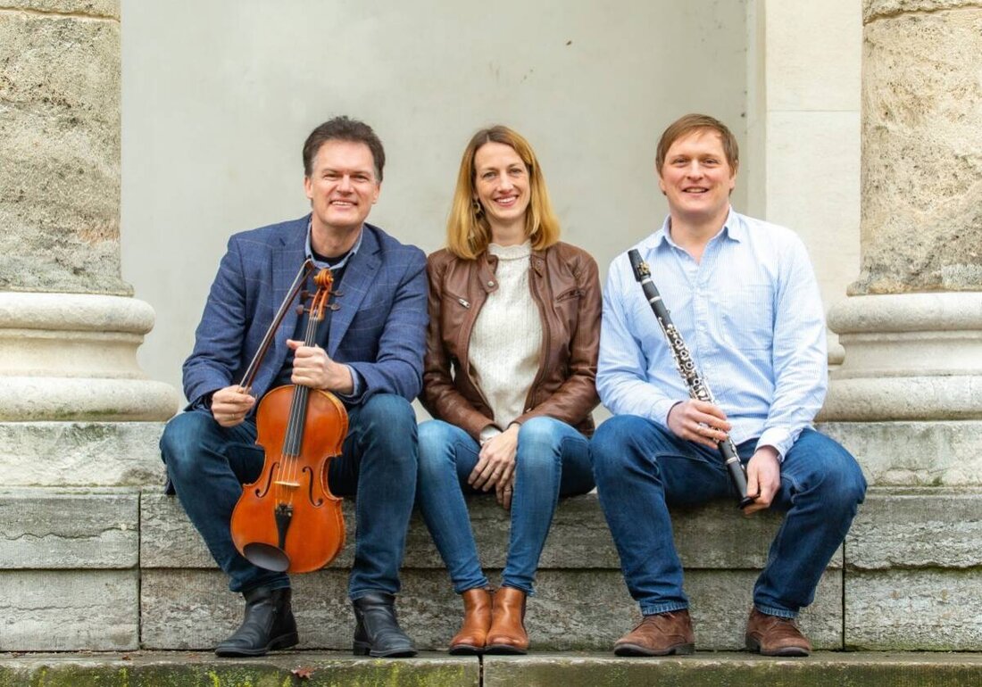 Vilseck. Die Stadt Vilseck lädt am 17. Oktober 2026 um 19.00 Uhr in Vilseck, Burg Dagestein - Kulturkasten zu einem festlichen Kammermusikabend des Kurtág-Trios München ein, der Klassiker und Raritäten vereint. Das Ticket gibt es auf okticket.de.