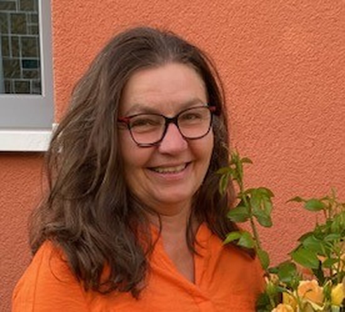 Weiden. Der Kneipp-Verein Weiden ist Geschichte. Zum 31. Juli 2025 wurde der Traditionsverein offiziell aufgelöst. Vorsitzende Klara Hammer bedankt sich bei treuen Mitgliedern und Dozenten. Die bestehende Yoga-Sparte wird ab September 2025 unter dem Dach des Turnerbund Weiden e.V. weitergeführt.