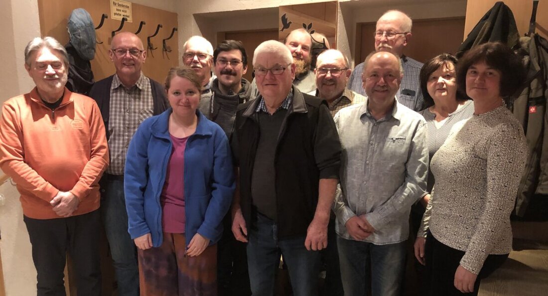 Windischeschenbach. Federkleid, Fell und Vereinsstolz: Bei der Kleintierschau zeigten Züchter am Wochenende 258 Tiere und feierten das 75-jährige Bestehen der Sparte Geflügel. Ehrungen und Preise zeigten den Gemeinschaftssinn.