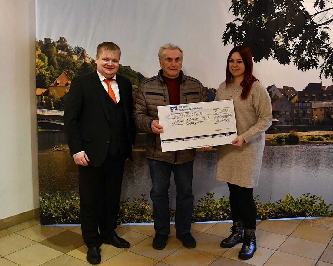 Burglengenfeld. Der Kleintierzuchtverein spendete 2000 Euro an den Josefine- und Louise-Haas-Kindergarten zur Unterstützung frühkindlicher Bildung.