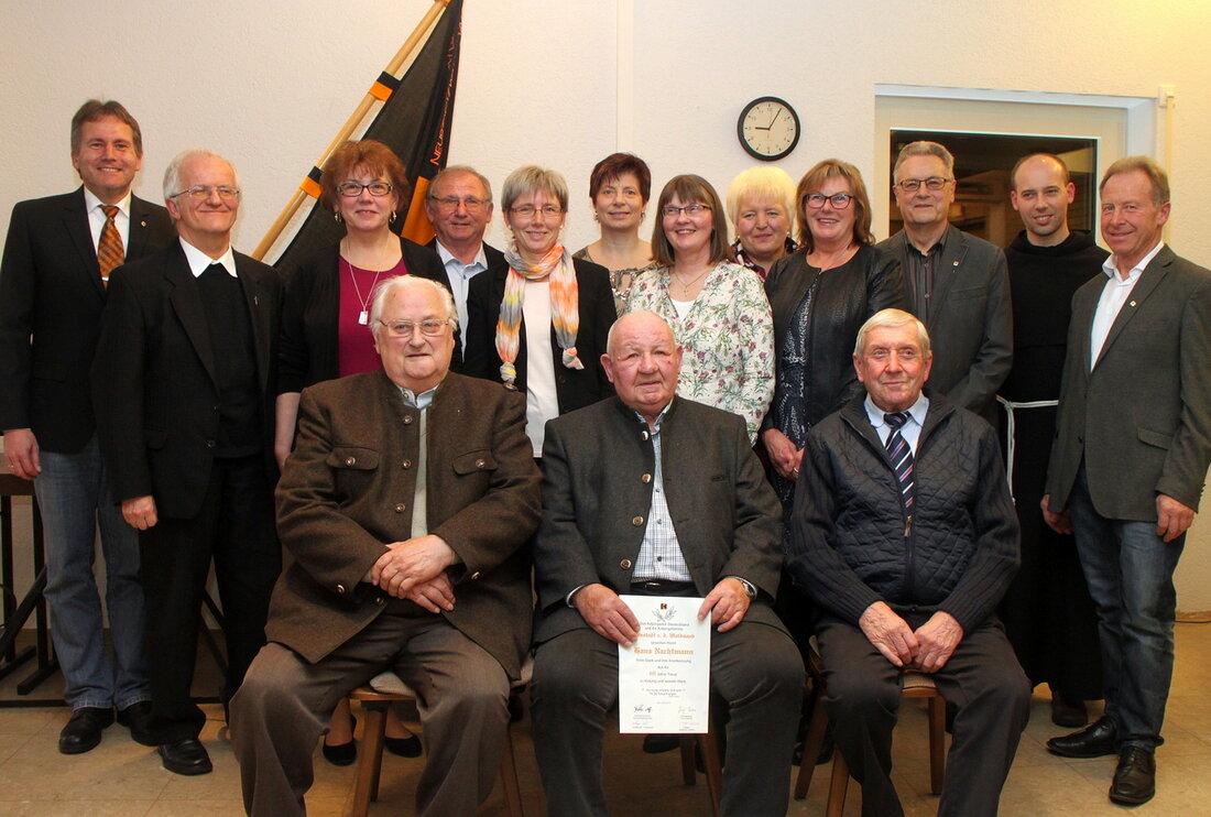 Neustadt/WN. Nicht durch teure Geschenke, sondern vielmehr durch ein Lächeln, eine nette Geste oder durch Vergebung könne man Frieden erreichen, erklärte Pater Rafau, der beim Kolpinggedenktag über die Bedeutung des [&hellip;]