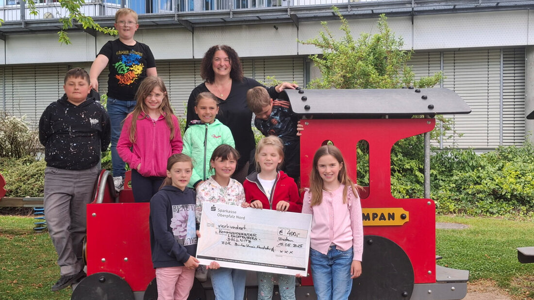 Weiden. Kommunionkinder aus Leuchtenberg und Döllnitz spendeten 400 Euro an den Bunten Kreis Nordoberpfalz nach dem Erlös des Florianstags. Die Spende unterstützt die Nachsorgeeinrichtung für frühgeborene und chronisch kranke Kinder.