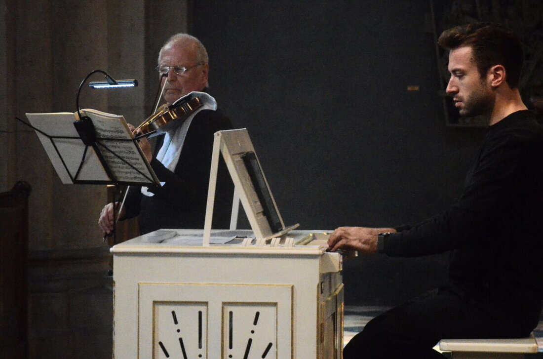 Weiden. Thomas Kaes und Lars Amann begeistern das Publikum in der Josefskirche am Samstagmittag mit einem klangvollen Konzert voller Virtuosität und Harmonie.