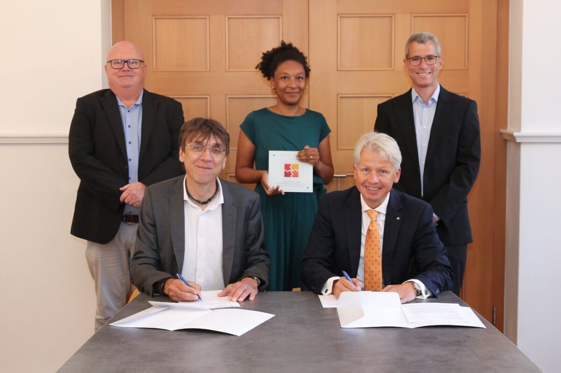 Wiesau/Weiden. OTH Amberg-Weiden und das BSZ Wiesau kooperieren in der Informatik, bis zu acht Technikerschulmodule werden in Industrie-4.0-Informatik anerkannt mit Start zum Wintersemester 2026/27.