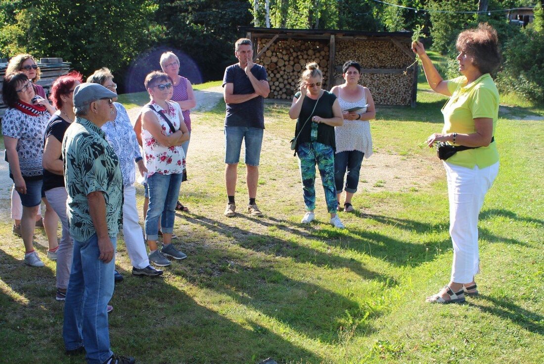 Tirschenreuth. Erika Bauer ist die Expertin rund um das Thema “Wildkräuter”. Im Kräuterdorf Nagel gab sie dem Tirschenreuther InitiAKTIVkreis einen Einblick. Für den dritten Stammtisch im Jahr 2018 wagte sich [&hellip;]
