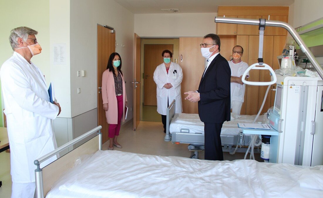 Tirschenreuth. Der Landkreis Tirschenreuth steht immer wieder als „Corona-Hotspot“ im Fokus. Rund 1.000 Personen sind dort positiv für CoVid-19 getestet worden. Damit kommt auch den Krankenhäusern im Landkreis, Tirschenreuth und [&hellip;]