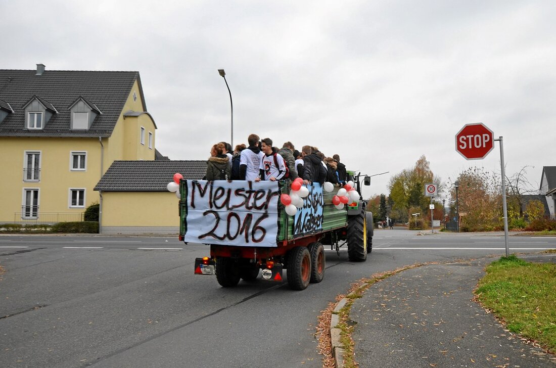 Rothenstadt. Durch die Neuordnung der Ligen im Jugendfußball, ergab sich heuer für alle Vereine in den untersten Spielgruppen die Gelegenheit direkt durch die Herbstmeisterschaft in die Kreisliga aufzusteigen. Das was Rothenstadts [&hellip;]