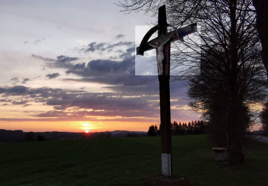 Eslarn.  Der Kreuzweg zum Kalvarienberg am Eslarner Ortsteil Steinboß ist seit Jahrzehnten am Karfreitag fester Bestandteil des kirchlichen Lebens in der Pfarrei. 