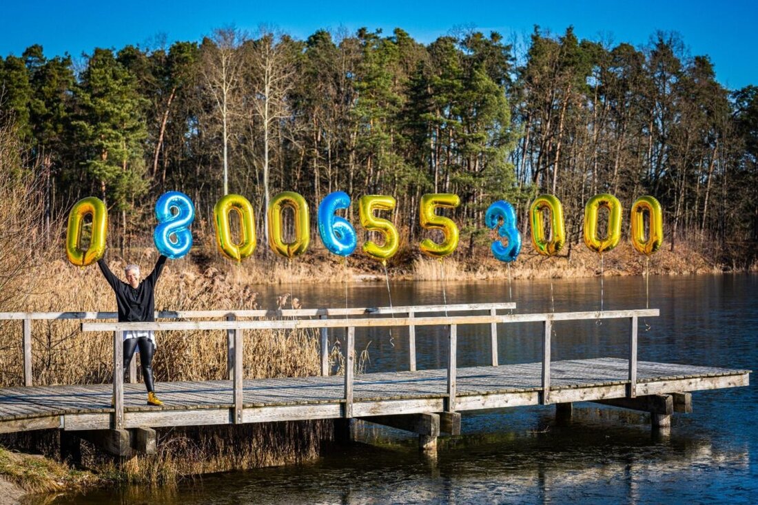 Regensburg. Weihnachtszeit gleich Krisenzeit? Auch während der Feiertage
unterstützt der Krisendienst Oberpfalz bei Einsamkeit, familiären
Konflikten und psychischer Belastung.
