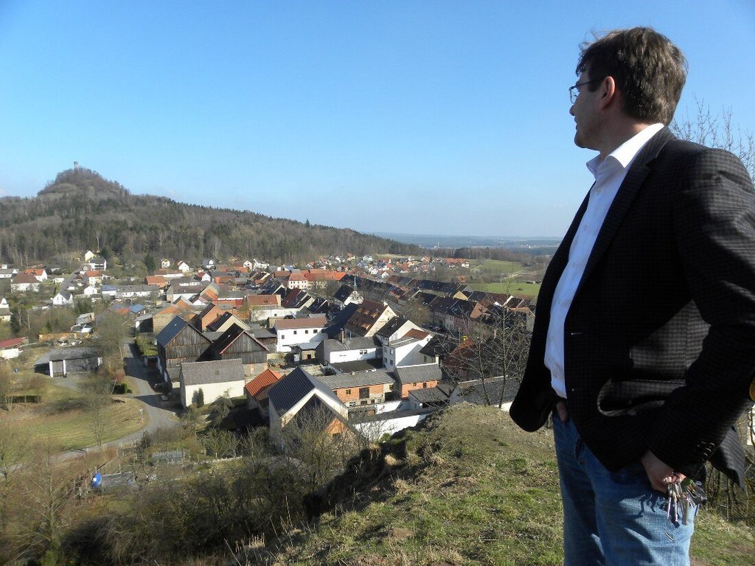 Neustadt/Kulm. Klein, aber nicht ohne Stimme: Neustadt am Kulm gehört als kleinste Stadt jetzt auch zum Bayerischen Städtetag. Was das bedeutet und was für Chancen sich damit auftun.  Von Udo Fürst [&hellip;]