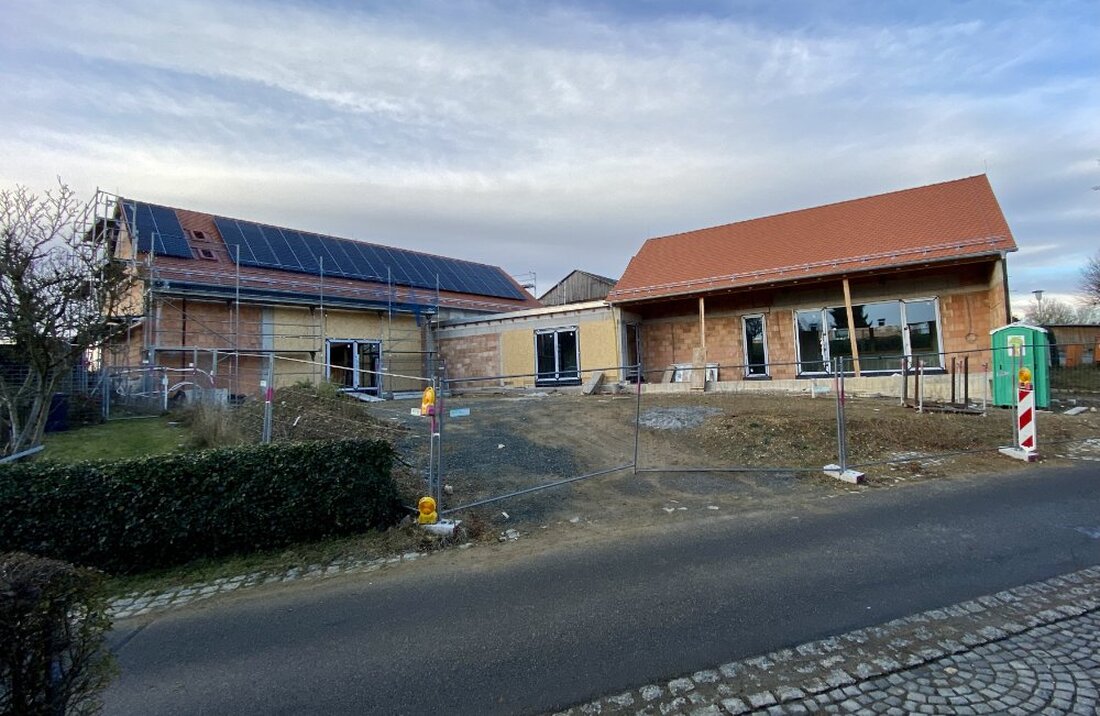 Störnstein. Der Bau der Kulturscheune – Prestigeprojekt und Sorgenkind zugleich – kommt voran. Immerhin konnte der Gemeinderat jetzt die Aufträge für die Deckenleuchten und die Tonanlage des künftigen Kulturmittelpunktes vergeben. [&hellip;]