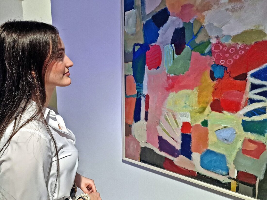 Weiden. Die Volksbank Raiffeisenbank und der Oberpfälzer Kunstverein (OKV) stellen bereits zum 19. Mal gemeinsam einen Kunstkalender vor.