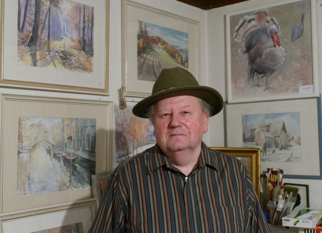 Georgenberg. Reinhold Schultes wird 80 und bleibt aktiv: Der Kunstmaler prägt mit Atelier, Ausstellungen und Kirchenkunst das Gemeindeleben. Seit über 50 Jahren leitet er den Kirchenchor und wurde vom Oberpfälzer Kunstverein geehrt.