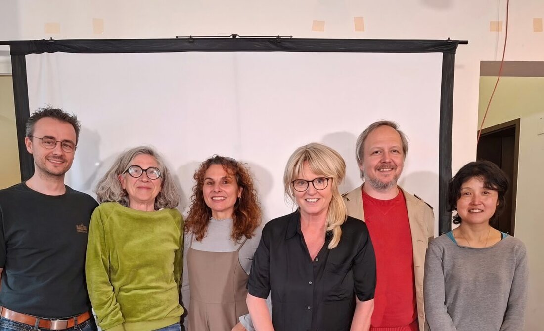 Amberg. Das 14. Amberger Kunstsymposium „Limbo“ läuft vom 30. Mai bis 7. Juni 2026 im ehemaligen Stadtarchiv und zeigt Kunst zwischen Schwebezustand und Übergang bei freiem Eintritt. Einblicke ab 2. Juni, 16 bis 18 Uhr.