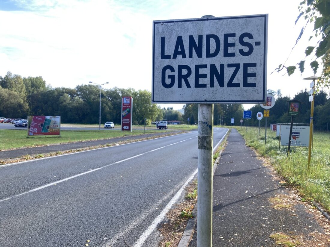 Mitterteich/Cheb. Die Kripo Weiden bittet um Hinweise aus der Bevölkerung nach einem mutmaßlichen Überfall auf einen Senior in Tschechien. Der 73-Jährige aus dem Landkreis Tirschenreuth soll von drei Frauen gestoppt und verletzt worden sein.