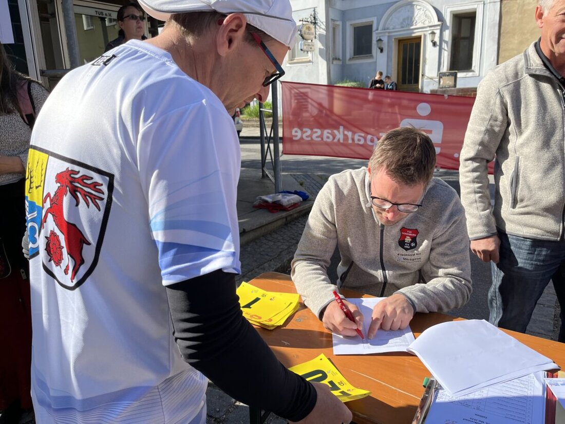 Amberg-Sulzbach. Der Landkreislauf 2026 startet am Samstag, 9. Mai, in Sulzbach-Rosenberg und endet in Holnstein; es ist die 40. Auflage. Absprachen zu Wechselstationen, Verkehr und Strecken von ca. 3,8 bis 7,5 km laufen.