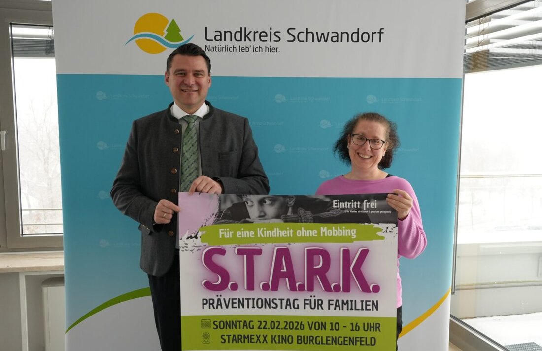 Burglengenfeld. Am 22. Februar 2026 findet im Starmexx-Kino von 10 bis 16 Uhr der kostenfreie S.T.A.R.K. Mobbingpräventionstag statt. Schirmherr ist Landrat Thomas Ebeling; auf Familien warten Infos, Workshops und Live-Acts.