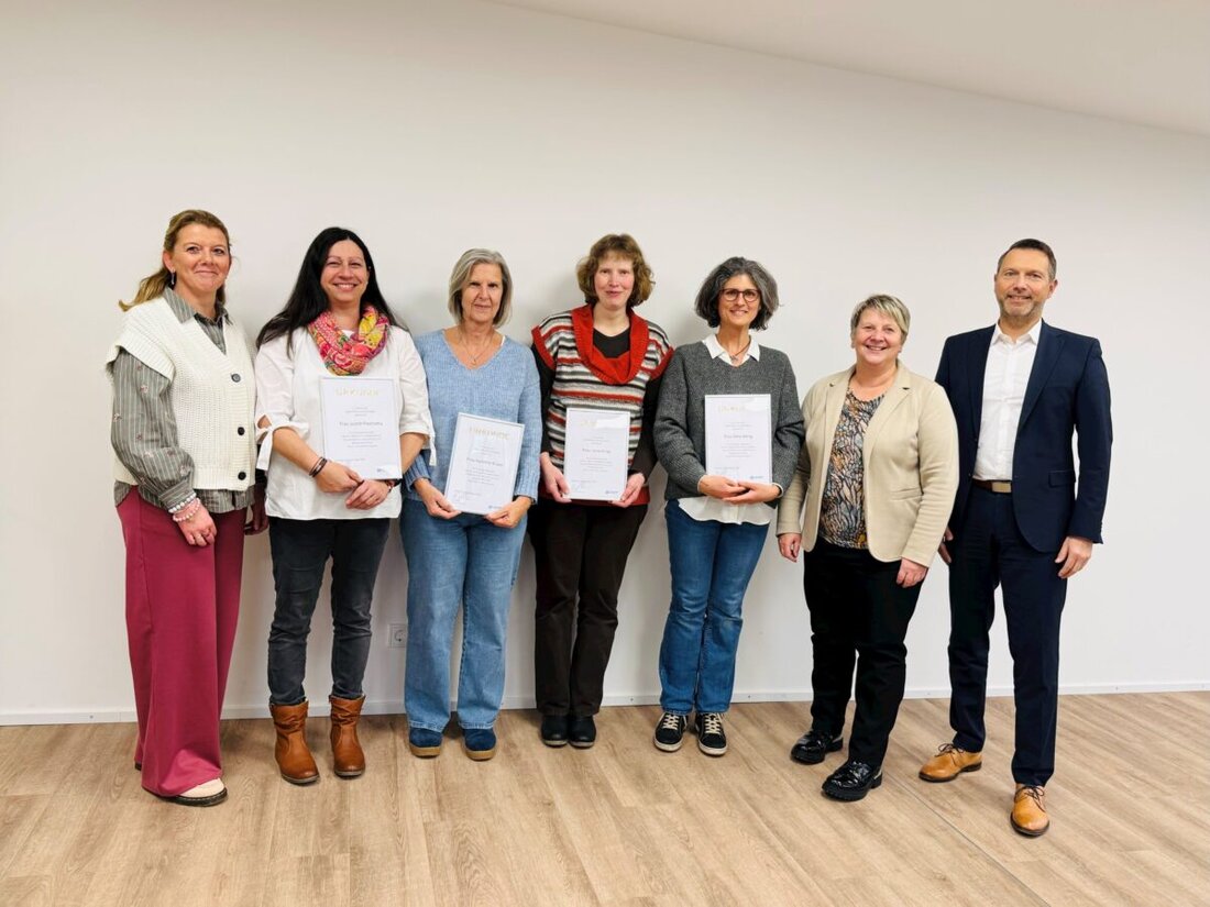 Amberg. Die Lebenshilfe Amberg-Sulzbach hat in diesem Jahr fünf Mitarbeiterinnen für ihr 25-jähriges Dienstjubiläum geehrt. Bei einer Feierstunde würdigten Geschäftsführung und Vorstand 125 Jahre Erfahrung und Engagement.