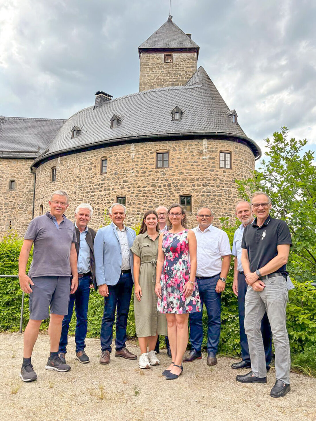 Tirschenreuth. Eine Kooperation in der Nordoberpfalz sichert sich 1,5 Millionen Euro vom Bund und Bayern für das Kulturprojekt „Lebensraum Goldene Straße“, um gesellschaftlichen Zusammenhalt und Demokratie im ländlichen Raum zu fördern.