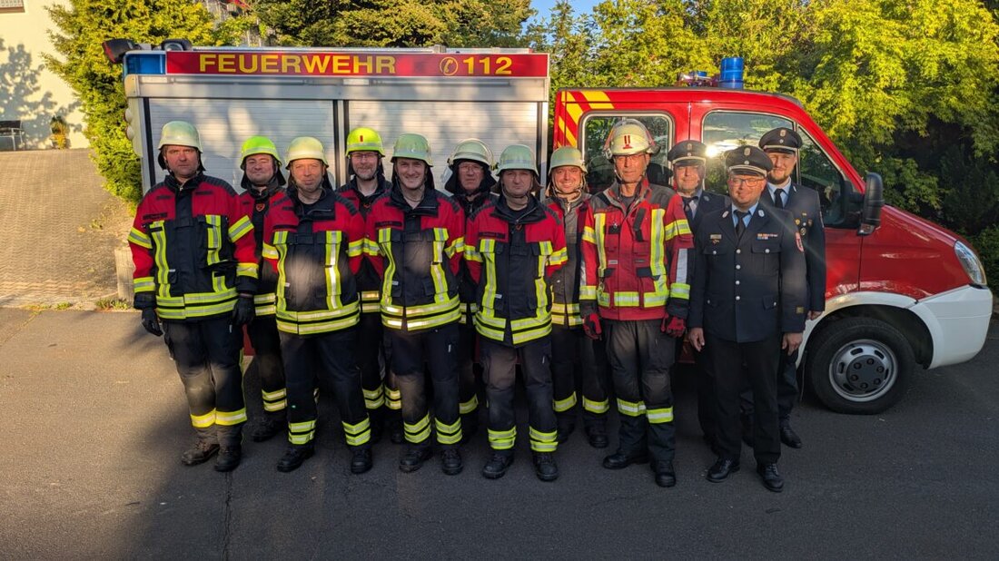 Atzmannsberg-Köglitz. Am Freitag, 5. Juni 2026, bestand die Freiwillige Feuerwehr Atzmannsberg-Köglitz die Leistungsprüfung „Die Gruppe im Löscheinsatz“ (Variante zwei). Teamarbeit und Übung führten zum Erfolg.