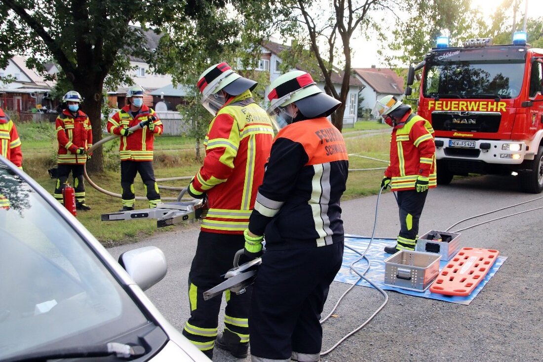 Schwarzenbach/Dießfurt. Gleich zwei Feuerwehren trafen sich in Schwarzenbach zu einer Leistungsprüfung – mit hervorragendem Ergebnis.  Von Jürgen Masching Die erste Leistungsprüfung im Inspektionsbereich West des Landkreises Neustadt/WN fand bei der [&hellip;]
