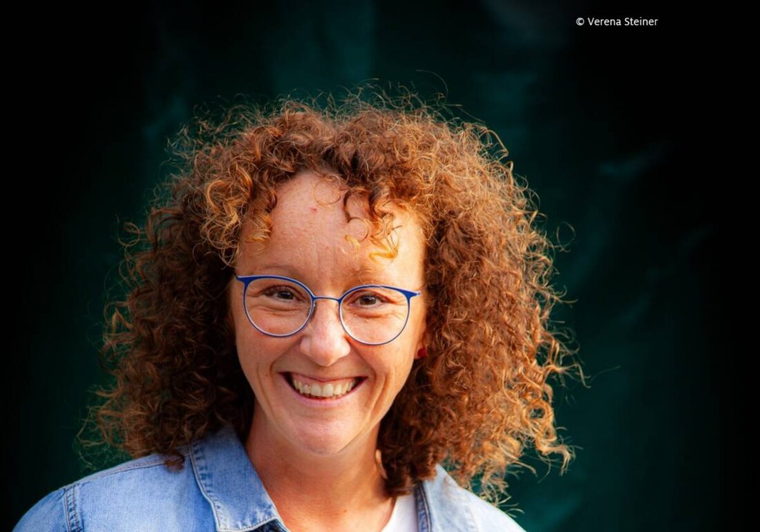 Amberg. Die Stadtbibliothek Amberg lädt in Amberg, Stadtbibliothek zur Lesung "Feli Glückskind" mit Carola Hanusch am 3. November 2026 um 15.00 Uhr ein. Das Ticket gibt es auf okticket.de. Empfohlen für Kinder von 4 bis 10 Jahren.