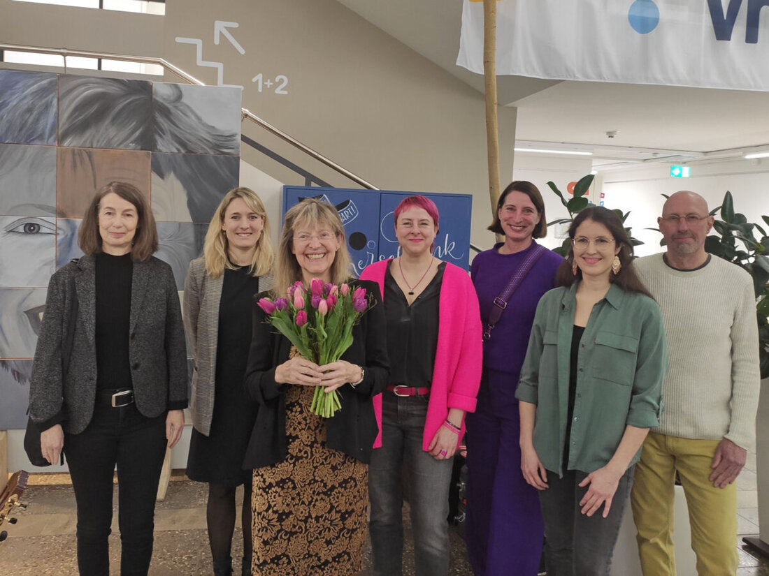 Sulzbach-Rosenberg. Unter dem Titel "Magie des Lichts" zeigen Künstler aus der Metropolregion Nürnberg ihre Werke in der Galerie im LCC. Malerei, Fotografie und Holzdruck verschmelzen hierbei zu einer beeindruckenden Schau.