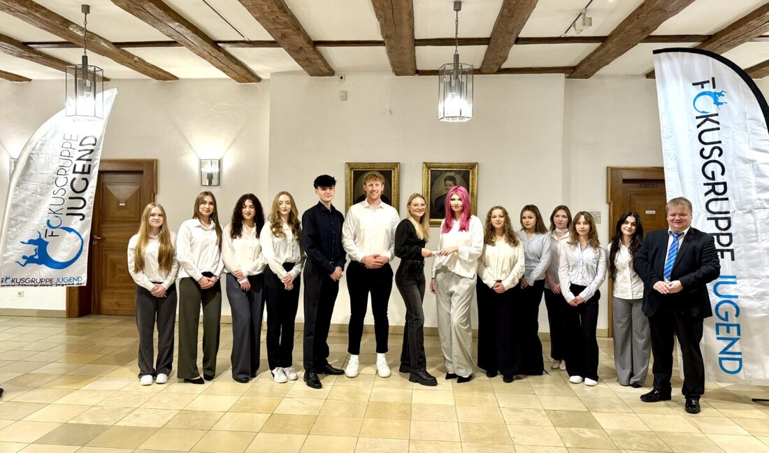 Burglengenfeld. Ab 1. Januar 2026 übernimmt Lily Gahn mit einem neunköpfigen Team die Leitung der Fokusgruppe Jugend. Nach zehn Jahren treten Merlin Bloch und Angelika Pron ab; die Präventionsarbeit bleibt stark.