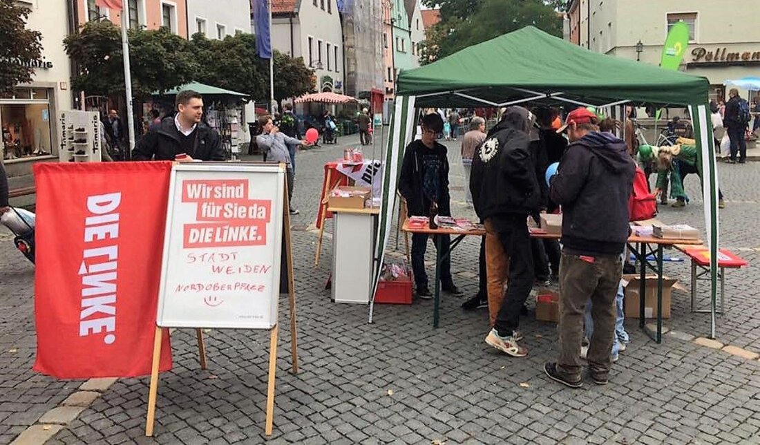 Weiden. Seit knapp zwei Wochen befindet sich der Kreisverband Weiden der Partei “Die Linken” im Wahlkampf. Die Verantwortlichen ziehen eine bislang positive Bilanz, vor allem der Auftakt in der Weidener [&hellip;]