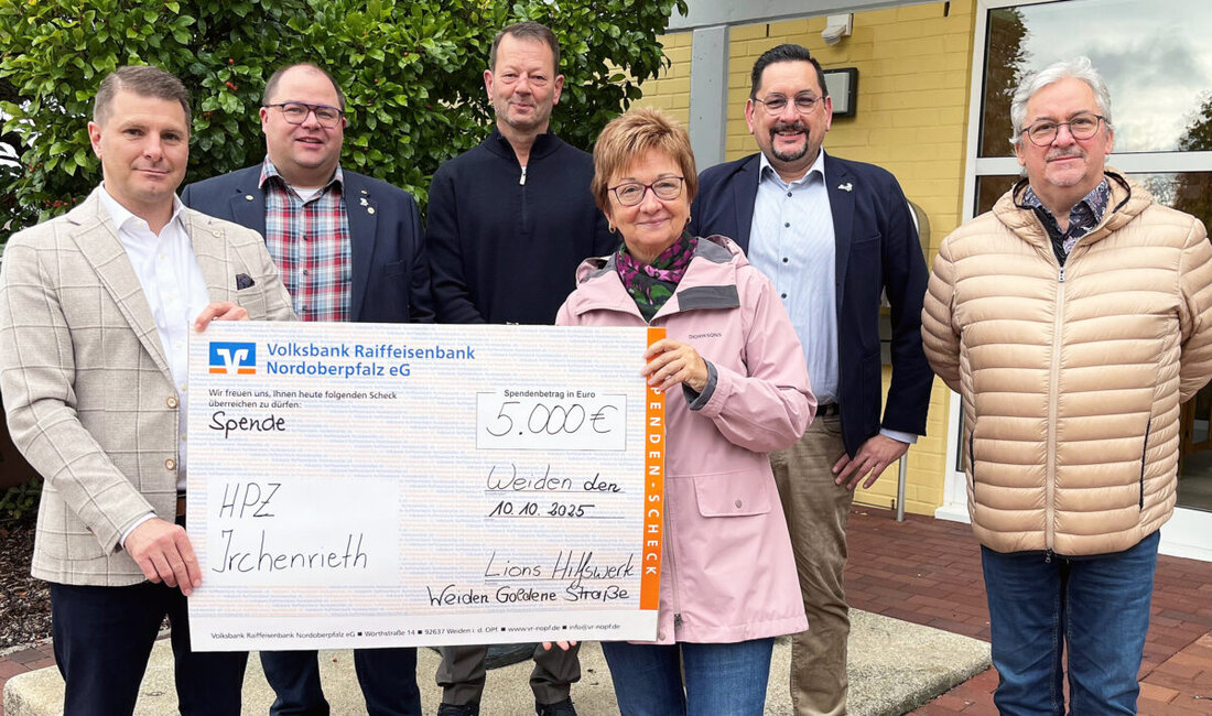 Irchenrieth. Der Lions Club Weiden „Goldene Straße“ spendete 5000 Euro an das HPZ für eine Tovertafel. Der Betrag stammt aus dem Tombola-Losverkauf beim Weidener Bürgerfest.
