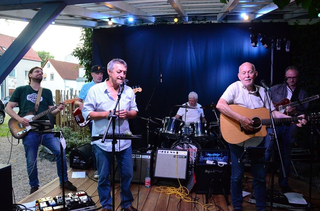 Weiden. Fullhouse Blues Gang aus Regensburg begeistert im “Kultur-Bahnhof” das Publikum. 