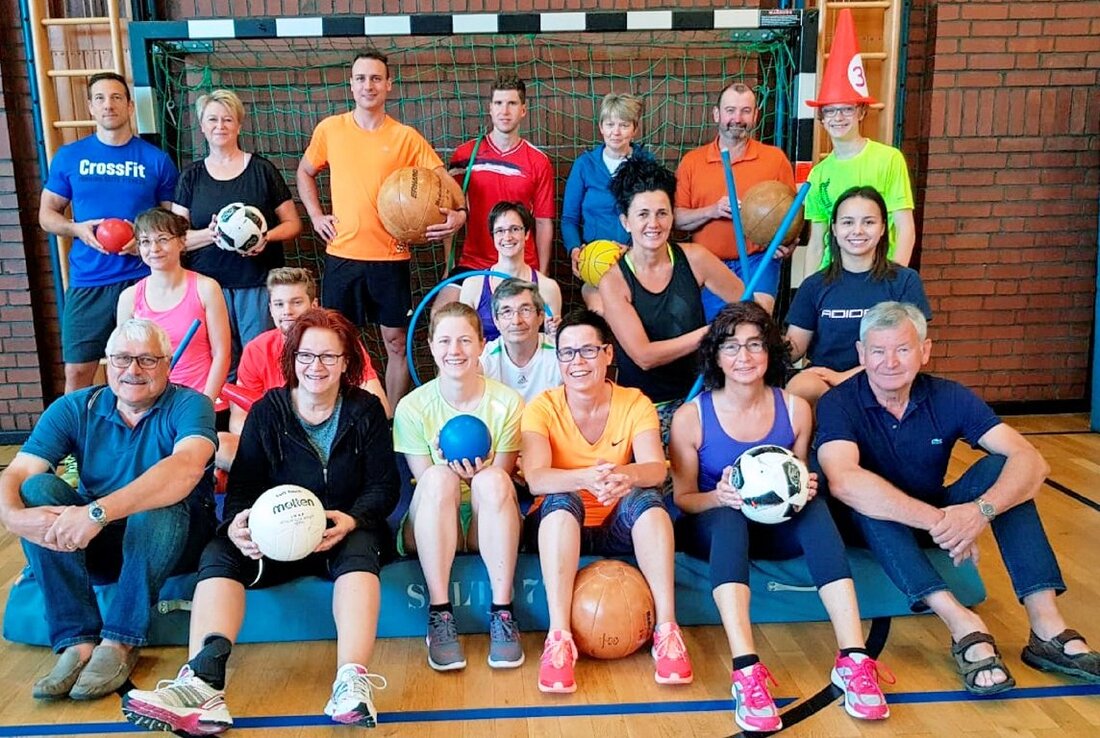 Weiden/Regensburg. Erfolgreich bestanden: Der Bezirk Oberpfalz des Bayerischen Landessport-Verbandes (BLSV) darf sich über 17 neulizenzierte Übungsleiterinnen und -leiter freuen. Von Stephan Landgraf Die Teilnehmer aus der gesamten Oberpfalz bestanden nämlich [&hellip;]